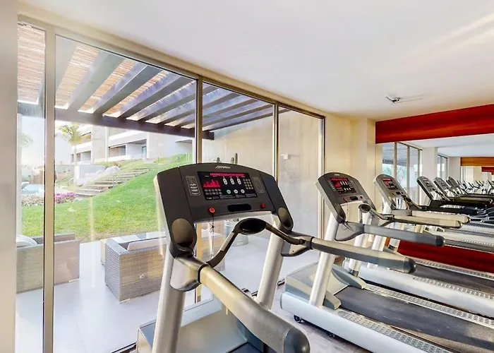 Сasa de vacaciones Exquisite With Balcony, Tv, Wifi, Heated Pool & Gym/fitness *